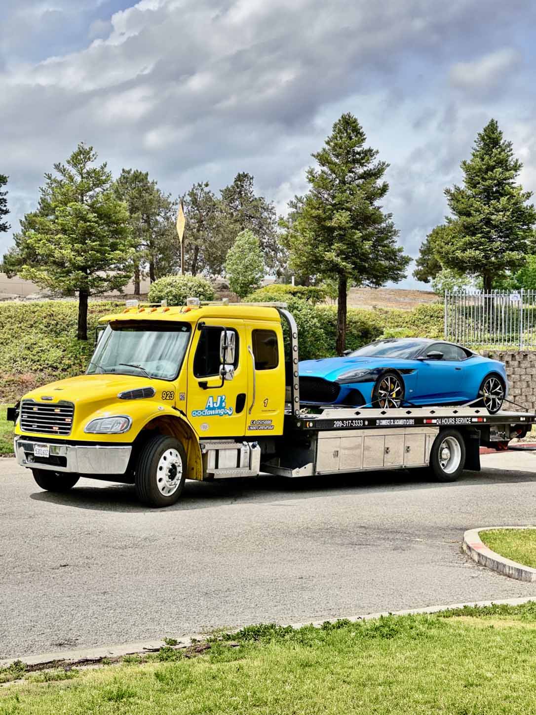 | Aj'S Towing